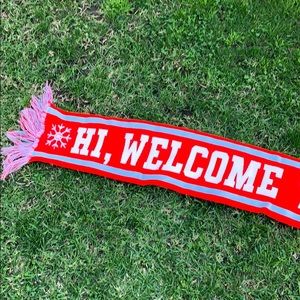 Chili’s winter scarf